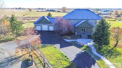 /international/us/850-hidden-estates-lane-st-anthony-id-110106671015/