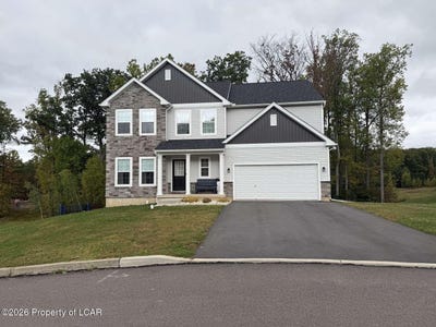 /international/us/213-austin-lane-mountain-top-pa-110120040103/