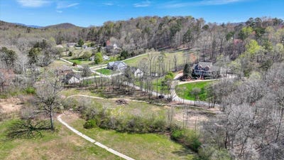 /international/us/1009-reads-lake-road-chattanooga-tn-110100026988/