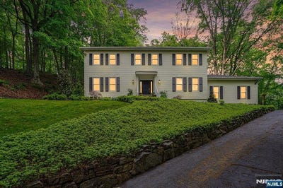 /international/us/32-lord-william-penn-drive-morris-township-nj-110100802486/