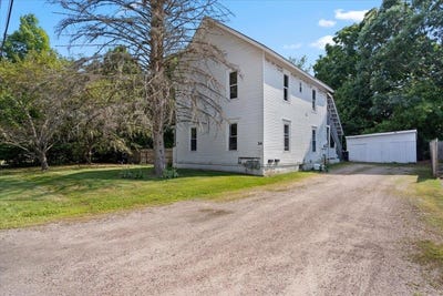 /international/us/24-north-street-essex-junction-vt-110109585170/