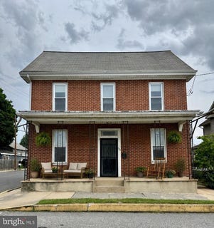 /international/us/440-n-railroad-street-palmyra-pa-110108975062/