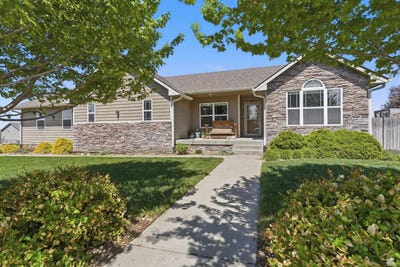 /international/us/9997-rosemary-lane-manhattan-ks-110107843231/
