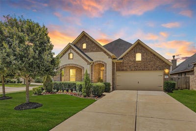 /international/us/19703-lakeside-pointe-court-richmond-tx-110100852502/