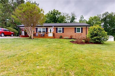 /international/us/161-washington-avenue-mount-airy-nc-110107874935/
