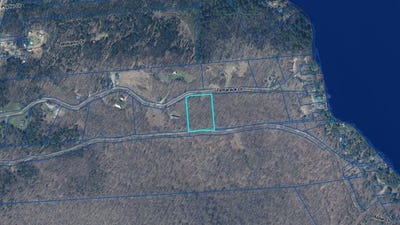 /international/us/tamarack-drive-malone-ny-110102577613/