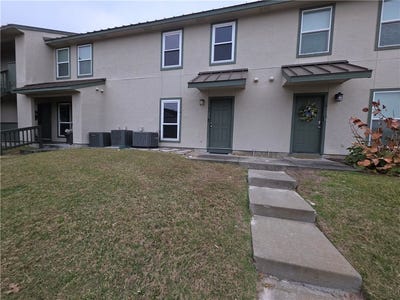/international/us/302-st-andrews-rockport-tx-110106621316/