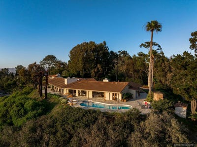 /international/us/16532-los-morros-rancho-santa-fe-ca-110108961711/