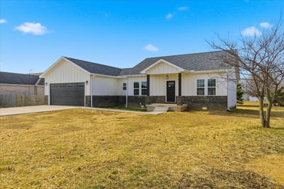 /international/us/2707-mayfield-drive-mountain-grove-mo-110105512151/