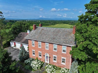 /international/us/8498-vt-route-22a-addison-vt-110100873459/?lang=en