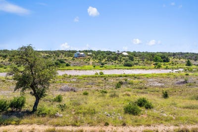/international/us/620-rio-vista-road-johnson-city-tx-110099447608/