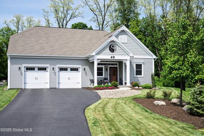 /international/us/49-n-village-circle-round-lake-ny-110099864942/