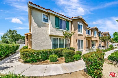/international/us/18038-flynn-dr-canyon-country-ca-110108341271/