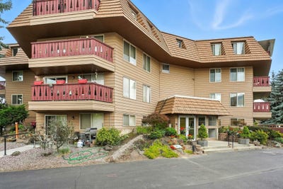 /international/us/9020-n-country-homes-blvd-spokane-wa-110105108320/