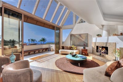 /international/us/218-emerald-bay-laguna-beach-ca-110108449885/