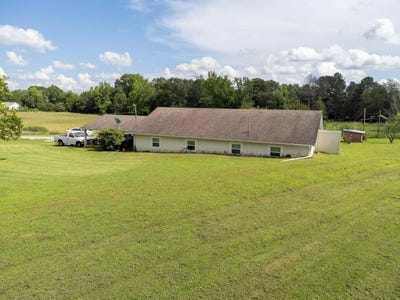 /international/us/385-co-rd-239-florence-al-110100864437/
