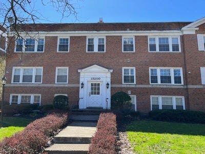 /international/us/13200-fairhill-road-shaker-heights-oh-110108446227/