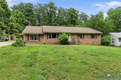 /international/us/12311-parker-lane-chester-va-110108384274/