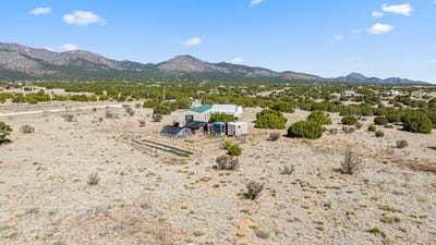 /international/us/78-drake-road-edgewood-nm-110106983645/