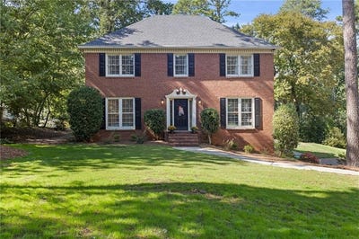 /international/us/5023-winford-court-peachtree-corners-ga-110120095417/