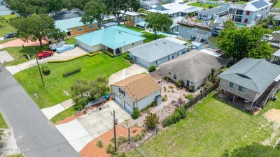 /international/us/235-randle-avenue-oak-hill-fl-110106924180/