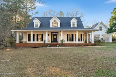 /international/us/143-red-roan-road-hattiesburg-ms-110105245866/