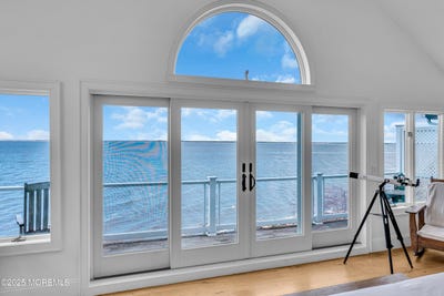 /international/us/42-bayside-drive-atlantic-highlands-nj-110100049375/
