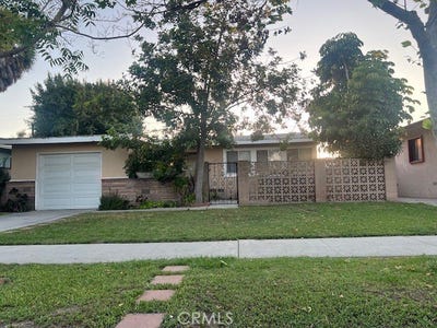 /international/us/2829-iroquois-long-beach-ca-110107652734/