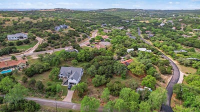 /international/us/416-dunkeld-dr-spicewood-tx-110108196529/