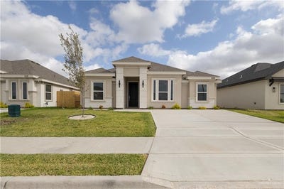 /international/us/1109-n-altuve-drive-edinburg-tx-110107584824/