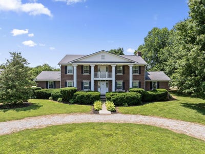 /international/us/3551-millersburg-ruddles-mill-road-paris-ky-110108937995/