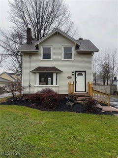 /international/us/697-perkinswood-boulevard-se-warren-oh-110096310100/