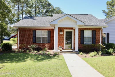 /international/us/717-chancery-lane-aberdeen-nc-110099956643/