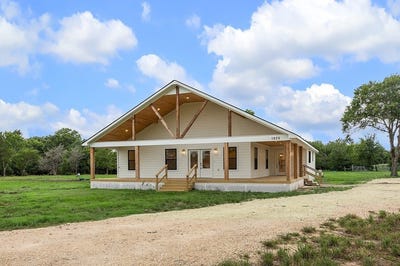 /international/us/1935-willow-road-wallis-tx-110100455161/