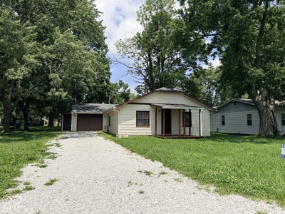/international/us/1020-e-seventh-street-greenfield-in-110120691263/