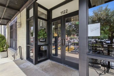 /international/us/1122-jackson-street-dallas-tx-110107994373/