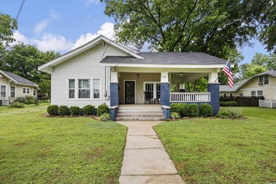/international/us/809-n-oak-street-morrilton-ar-110108412403/