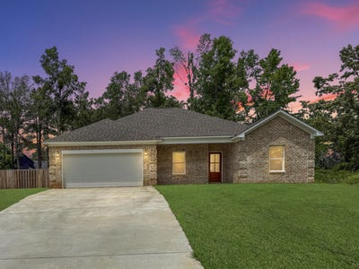 /international/us/242-e-oxford-st-pontotoc-ms-110108294571/