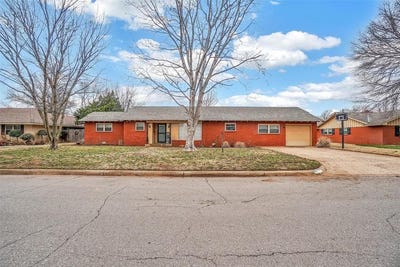 /international/us/615-n-oak-street-weatherford-ok-110108295464/