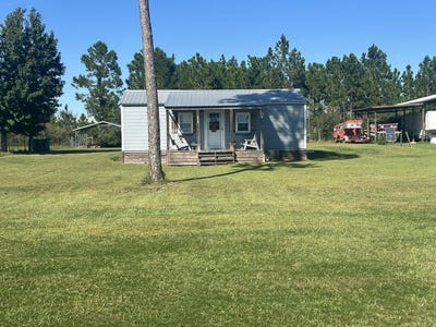/international/us/275-raven-ln-wewahitchka-fl-110110356965/
