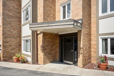 /international/us/1900-wilmette-avenue-wilmette-il-110119720331/