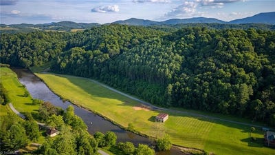 /international/us/ballou-farm-road-crumpler-nc-110107583305/