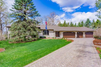 /international/us/12920-142nd-street-norwood-young-america-mn-110107807003/