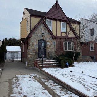 /international/us/178-14-80th-drive-jamaica-ny-110105352816/