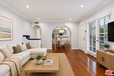 /international/us/910-alfred-st-los-angeles-ca-110107752729/