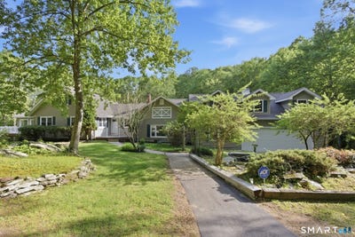 /international/us/70-mahoney-road-colchester-ct-110108304802/