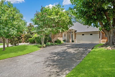/international/us/2015-n-saint-andrews-court-arlington-tx-110108501403/
