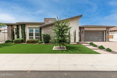 /international/us/13850-w-weaver-court-litchfield-park-az-110099882845/