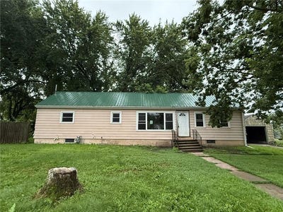 /international/us/613-w-1st-street-janesville-mn-110101112841/