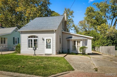 /international/us/623-n-charles-street-belleville-al-110120450804/